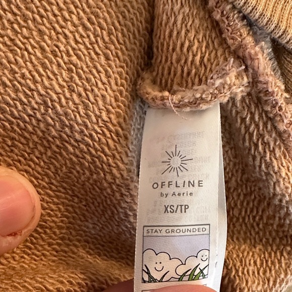 Aerie Camel V-Neck Cropped Sweatshirt - Picture 4 of 4